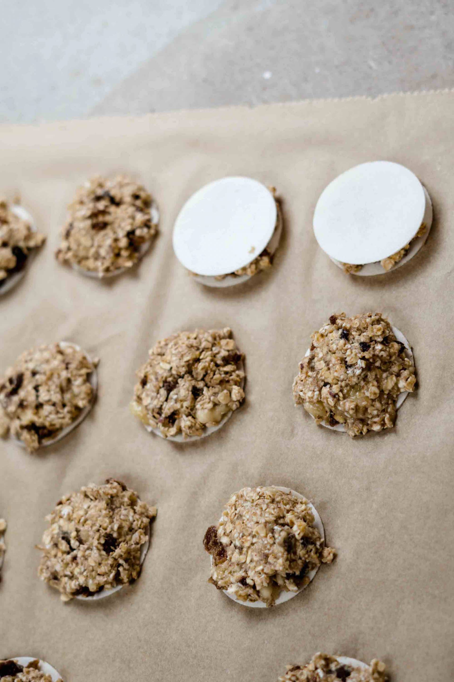 Müslikekse mit Nuss