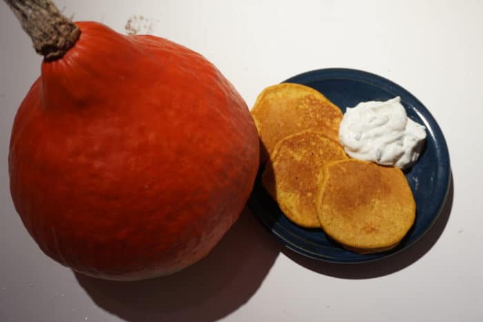 Kürbispfannkuchen mit Kräuterquark_breifreibaby