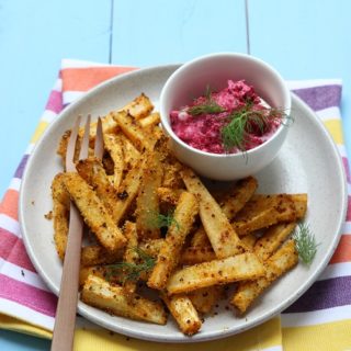 Pastinakenpommes für Babys mit Dip