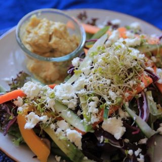 Rohkostsalat aus Resten - super lecker mit Erdnusssoße