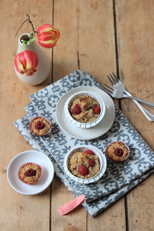 Himbeer-Haferflocken-Muffins ohne Zucker aus dem Buch "Gesund backen ist Liebe"