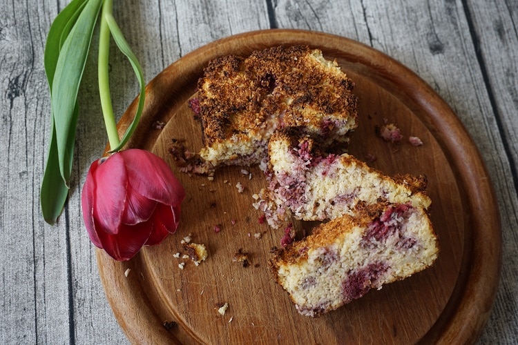Glutenfreier Pastinakenkuchen mit Himbeeren (Für Babys und baby-led weaning geeignet)