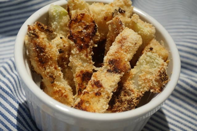 Kohlrabipommes für Babys und Kinder - breifrei und baby-led weaning geeignet