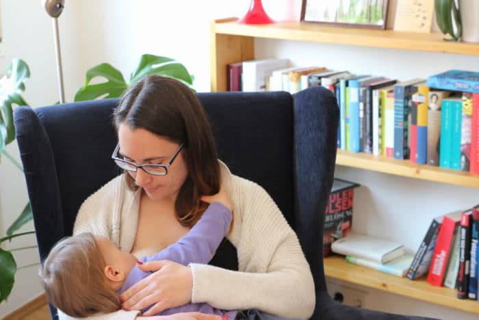 Baby stillen, Kleinkind stillen, schöne Stillmomente