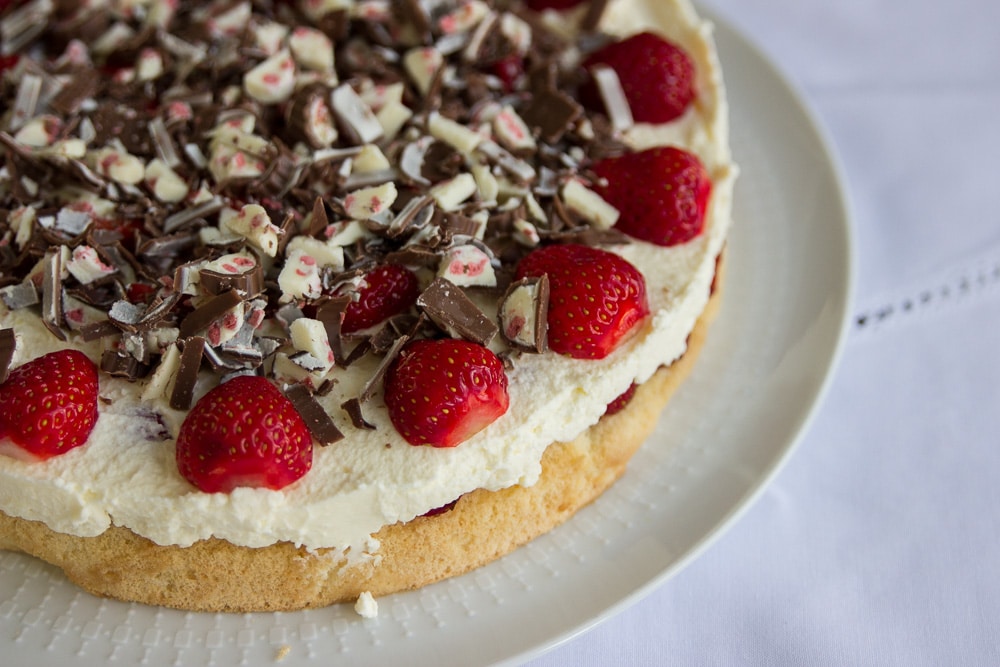 Erdbeer-Yogurette-Torte