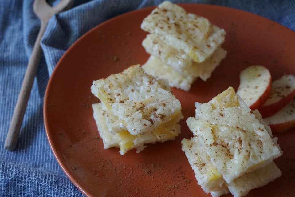 Ein tolles breifrei und baby-led weaning Rezept: Milchreisschnitten. Das perfekte Frühstück ohne Zucker