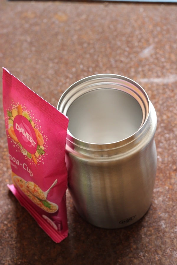 Der Thermosbecher von Alfi funktioniert auch mit dem Quinoacup von Davert