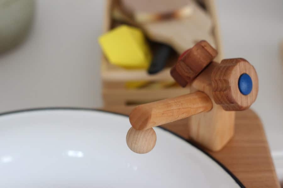 Kinderküche aus Holz von Livipur im Test - Kinder können hier gefahrlos kochen und backen #livipur #anzeige