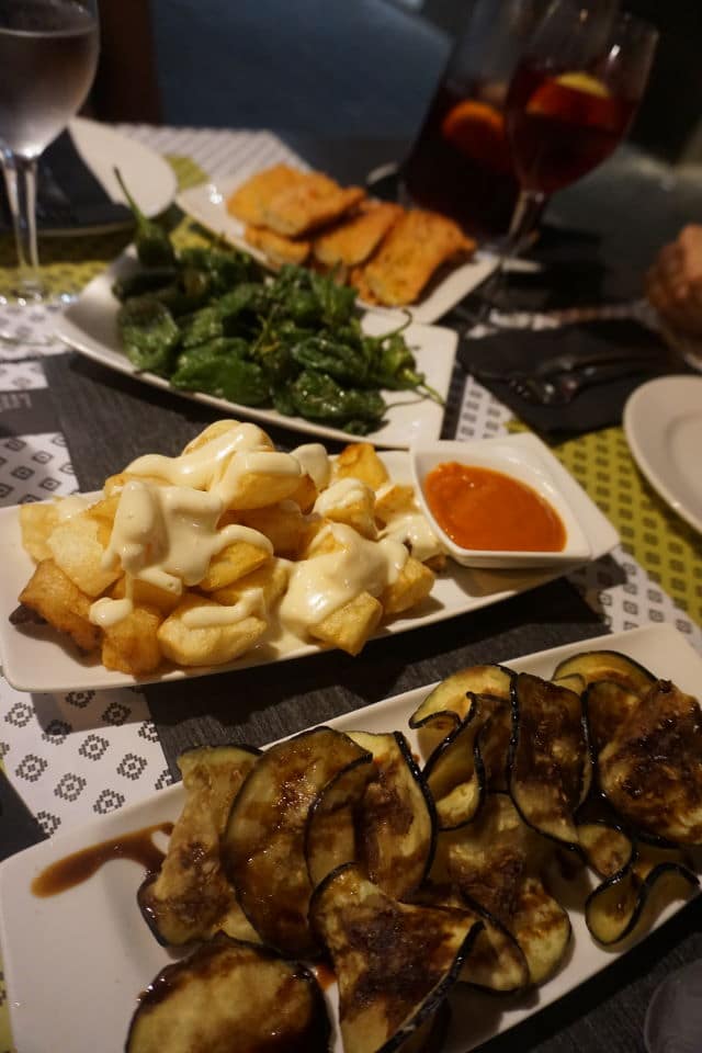 spanische Tapas im Vinitus in Barcelona - unsere Barcelona Geheimtipps Essen