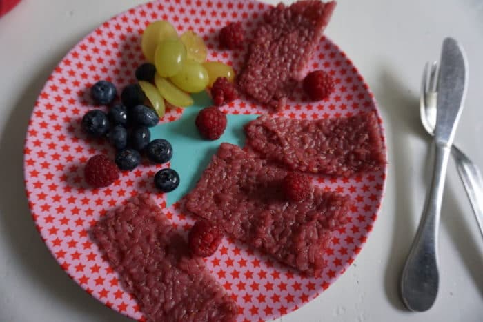 BLW Frühstück - Milchreisschnitten und frisches Obst