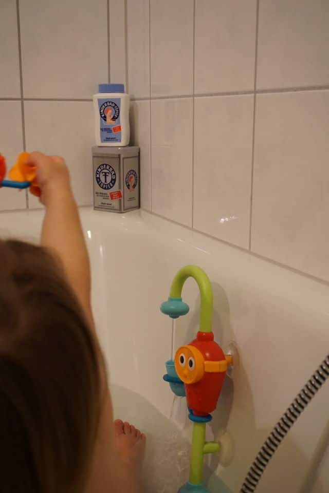 Spaß in der Badewanne