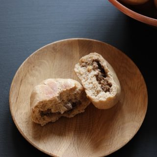 Gefüllte Brötchen für baby-led weaning mit Hackfleisch