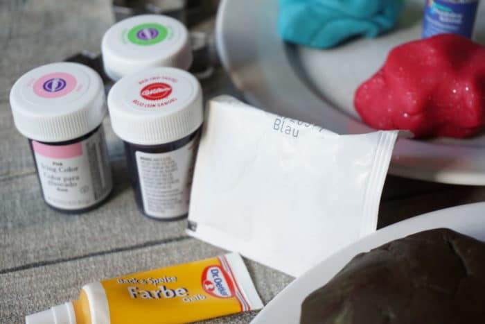 Lebensmittelfarben von Wilton und Dr. Oetker