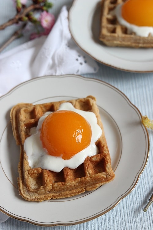 Rezept Waffeln Ostern - Spiegeleiwaffeln mit Aprikosen