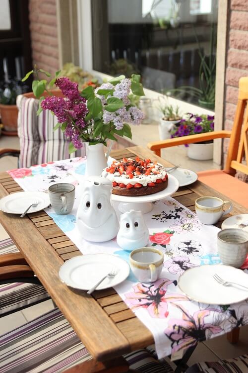 Muttertagsgeschenk für Mamas - das perfekte Kaffeekränzchen mit Torte