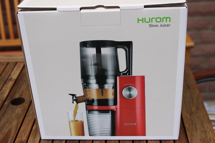 Gesunde Ernährung in der Schwangerschaft - Saft selbst pressen mit dem Hurom Slow Juicer