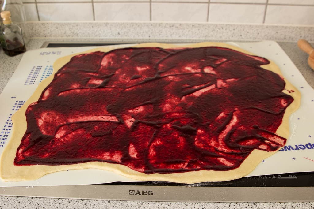 Kuchen ohne Zucker für Babys und Kleinkinder - Beerenschnecken