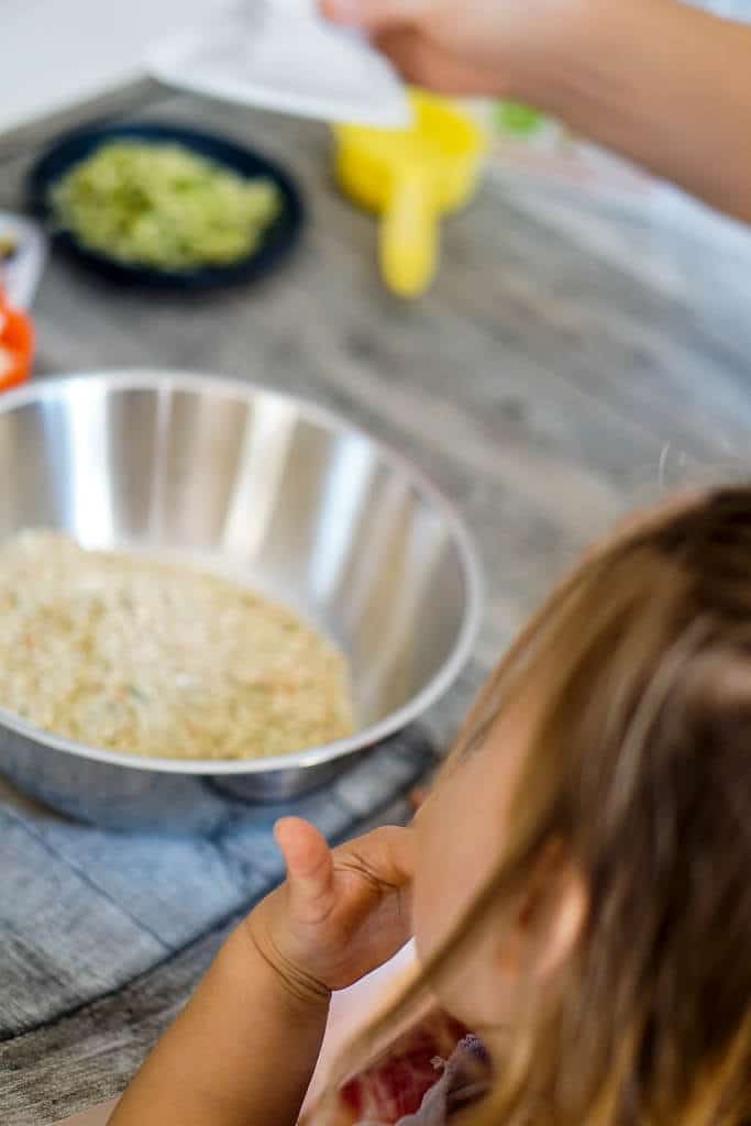 Kochrezepte fürs Wochenbett - Buddha Bowl mit Bratlingen und Gemüse