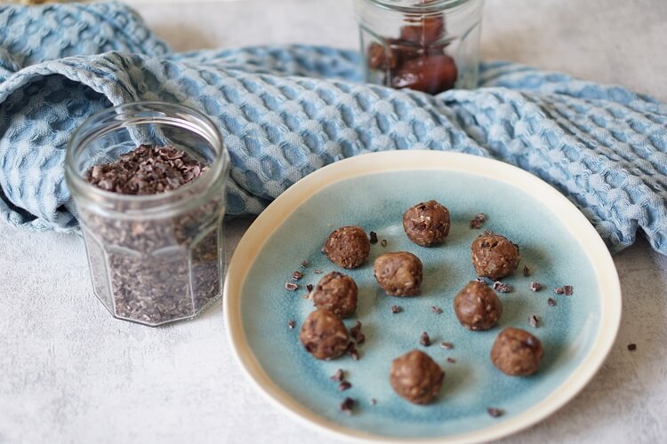 Energiekugeln mit Kakao - Stillkugeln