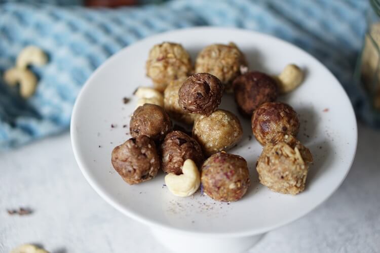 Energiekugeln mit Kakao - Stillkugeln