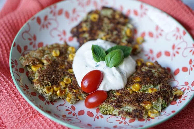 Gesund Kochen, z.B. Brokkoli-Puffer für Kinder