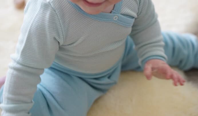 Nachhaltige Baby-Kleidung für Babys und Kinder