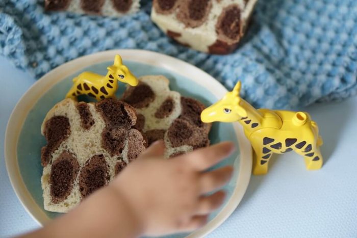 Kreative familienrezepte: das Giraffenbrot ist ein Hefebrot mit Kakao