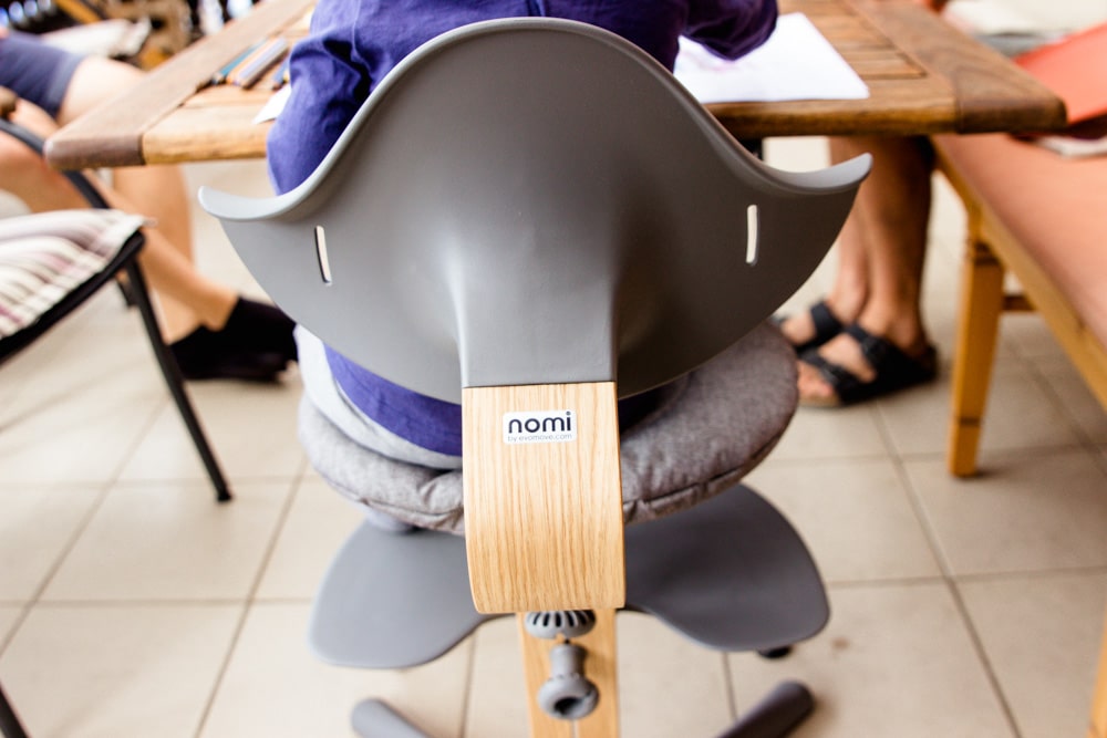 Wie lange darf baby im Hochstuhl sitzen?