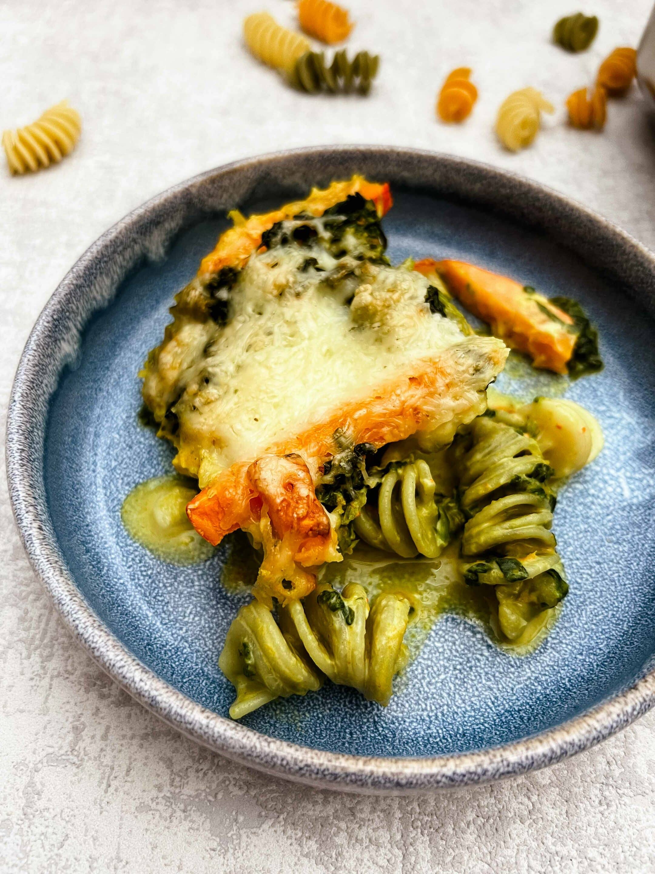 Nudelauflauf mit Kürbis und Spinat