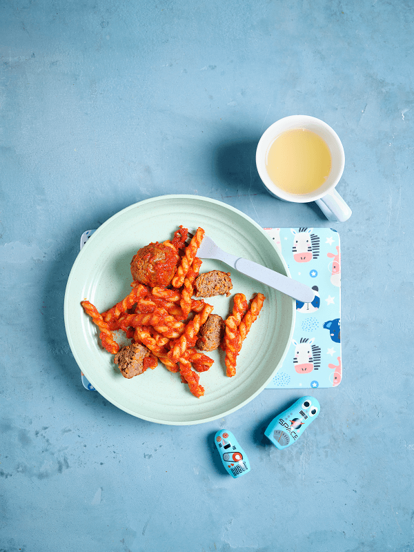 One Pot Pasta mit Hackbällchen: schnell, gesund und mit nur 5 Zutaten